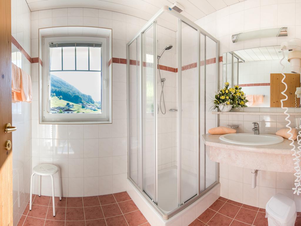 Appartementhaus Pinnisblick Neustift im Stubaital Zimmer foto